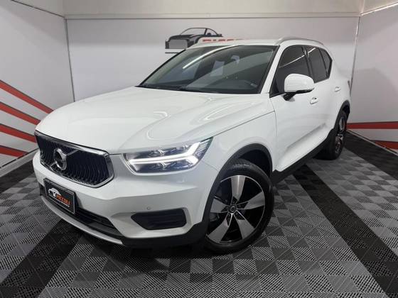 VOLVO XC40 2.0 T4 GASOLINA MOMENTUM GEARTRONIC VOLVO XC40 2.0 T4 GASOLINA MOMENTUM GEARTRONIC